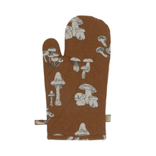Load image into Gallery viewer, Raine & Humble - Quilted Oven Glove - Mushroom - Brown