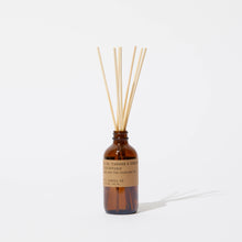 Load image into Gallery viewer, P.F. Candle Co. - Teakwood & Tobacco - 3.5 oz Reed Diffuser: 3.5 oz