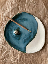 Load image into Gallery viewer, Spring + Vine - Handmade Ceramic Incense Dish – Lagoon