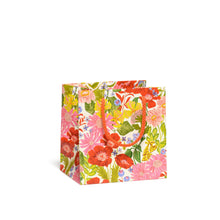 Load image into Gallery viewer, Red Cap Cards - Our Love Only Grows gift bags: Medium
