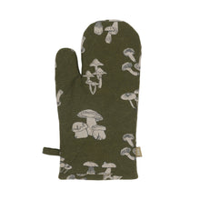 Load image into Gallery viewer, Raine &amp; Humble - Quilted Oven Glove - Mushroom - Green
