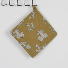 Load image into Gallery viewer, Raine &amp; Humble - Pot Holder - Mushroom - Mustard
