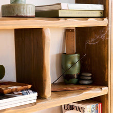 Load image into Gallery viewer, P.F. Candle Co. - Amber &amp; Moss - Incense Sticks

