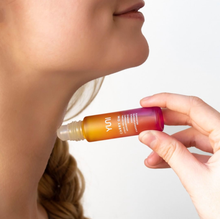 Load image into Gallery viewer, YUNI Beauty - YUNI CARRY OM Stress-Relieving Aromatherapy Essence
