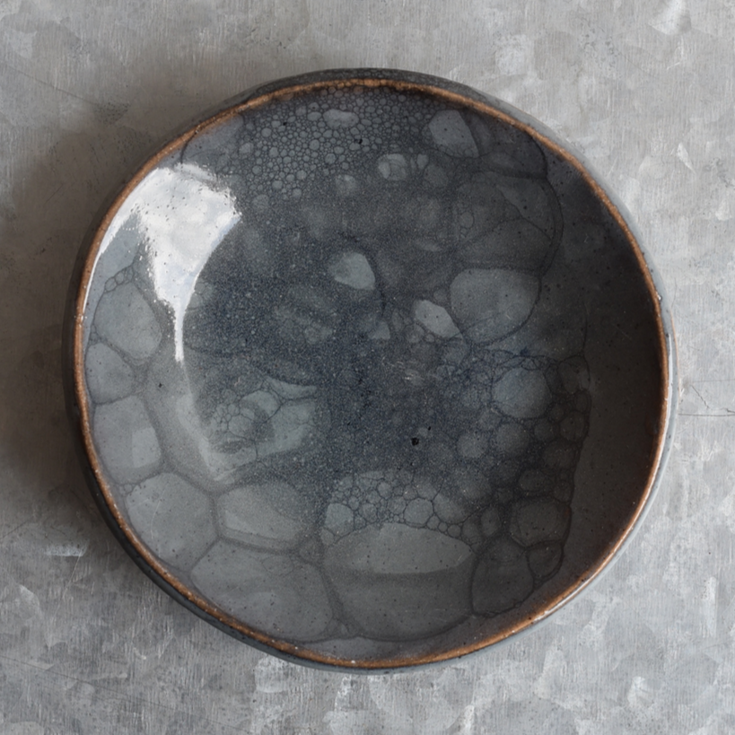 Bubble pottery dish